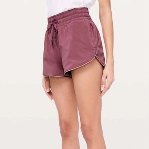 Lululemon Choose a Side Shorts Size 4